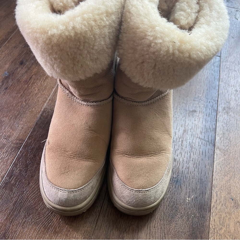 Ugg ultimate bind 5219 tan snow boots sz 7